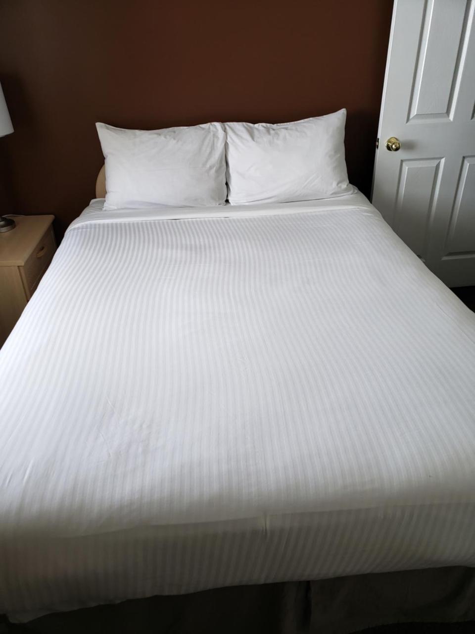 Shemron Suites Hotel Deep River Екстериор снимка